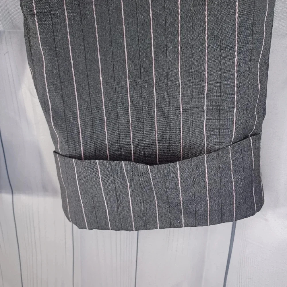 Dolled Up Gray And Pink Pin Striped 90’s Y2K Office Siren Capri Pants - Picture 4 of 9